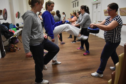 Counterstrike 2018 Bunbury - Kelly Rowe Teaches Correct kicking - www.tkdcentral.com